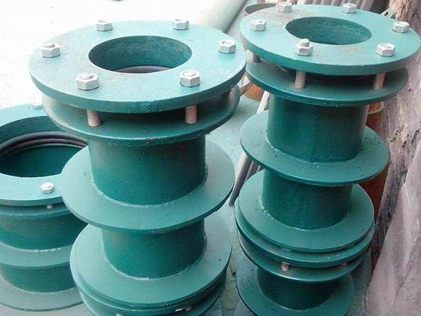 ���Է�ˮ�׹ܣ�A�ͣ�